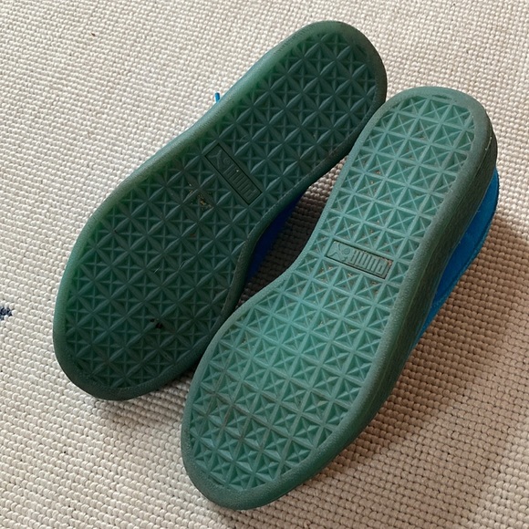 Puma Iced Fluro Suede Low Tops - Picture 7 of 7